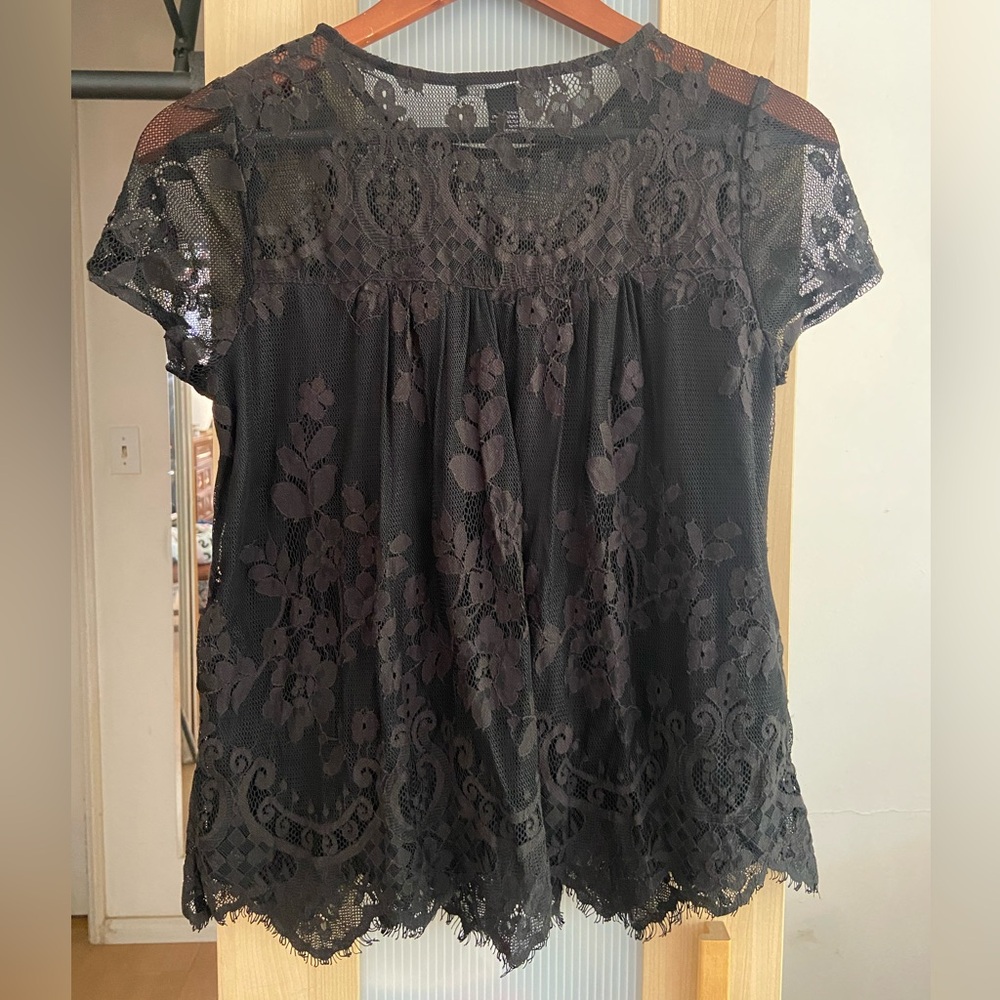 NWOT Black Lace Babydoll Blouse Shirt Top lacey Small S t-shirt sheer Forever 21